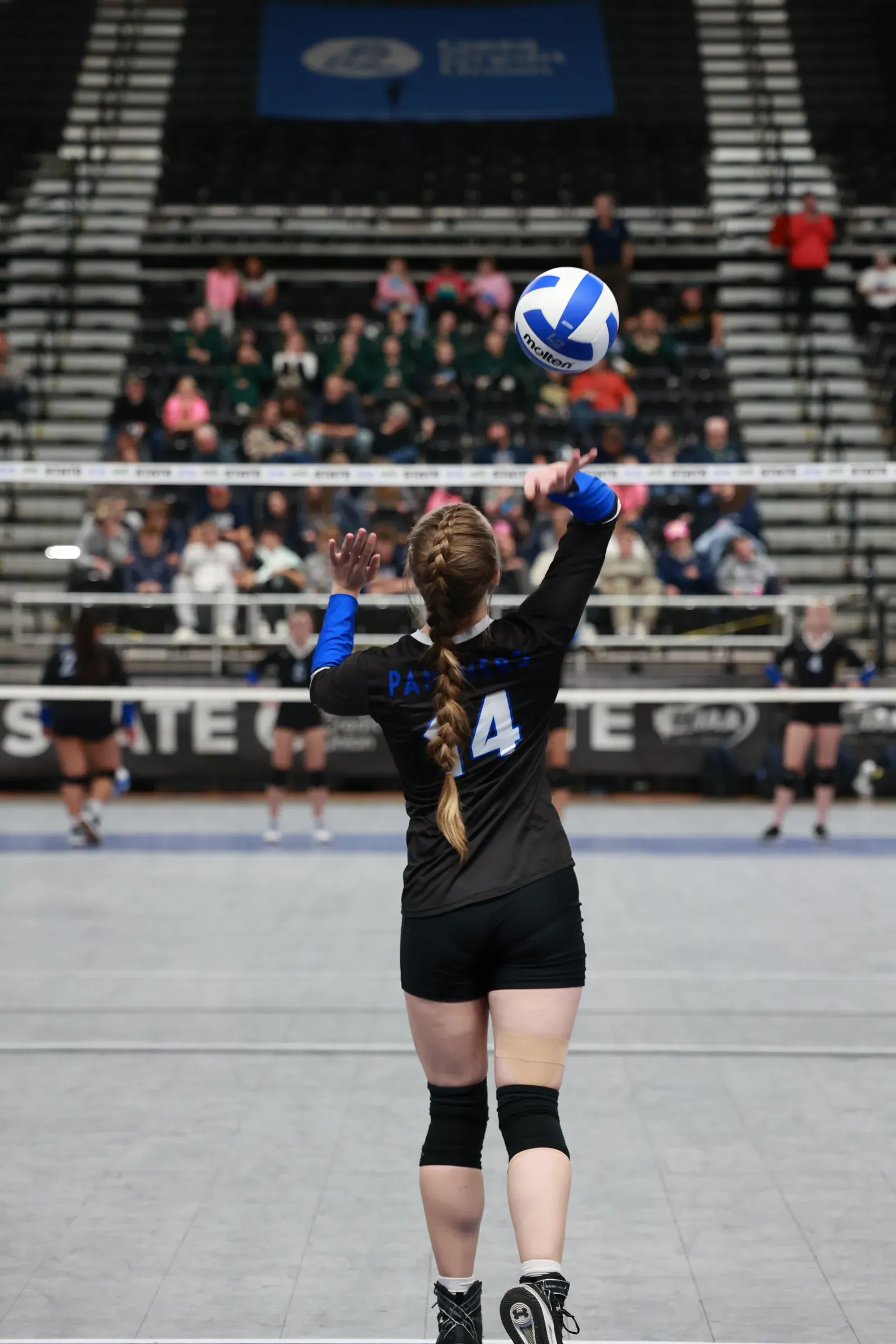 high-school-girls-varsity-volleyball-1